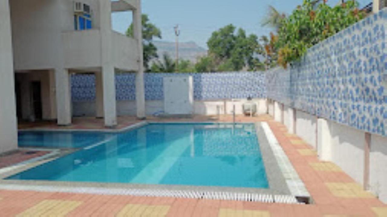 Janavi Resort Neral Exterior foto